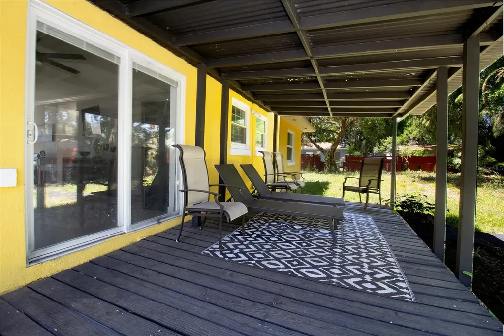 7716 E Comanche Avenue Tampa FL 33610