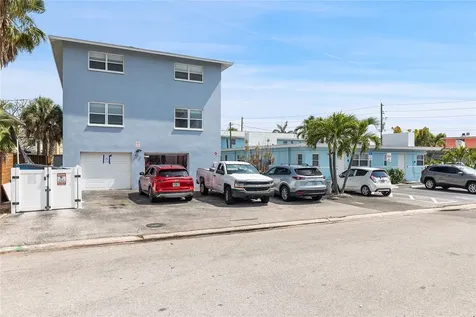 6801 Sunset Way St Pete Beach FL 33706