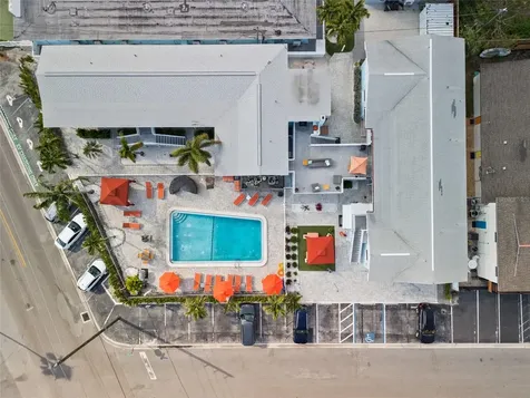 6801 Sunset Way St Pete Beach FL 33706