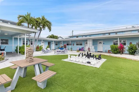 6801 Sunset Way St Pete Beach FL 33706