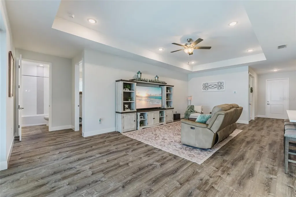 908 Hibiscus Avenue Lehigh Acres FL 33972