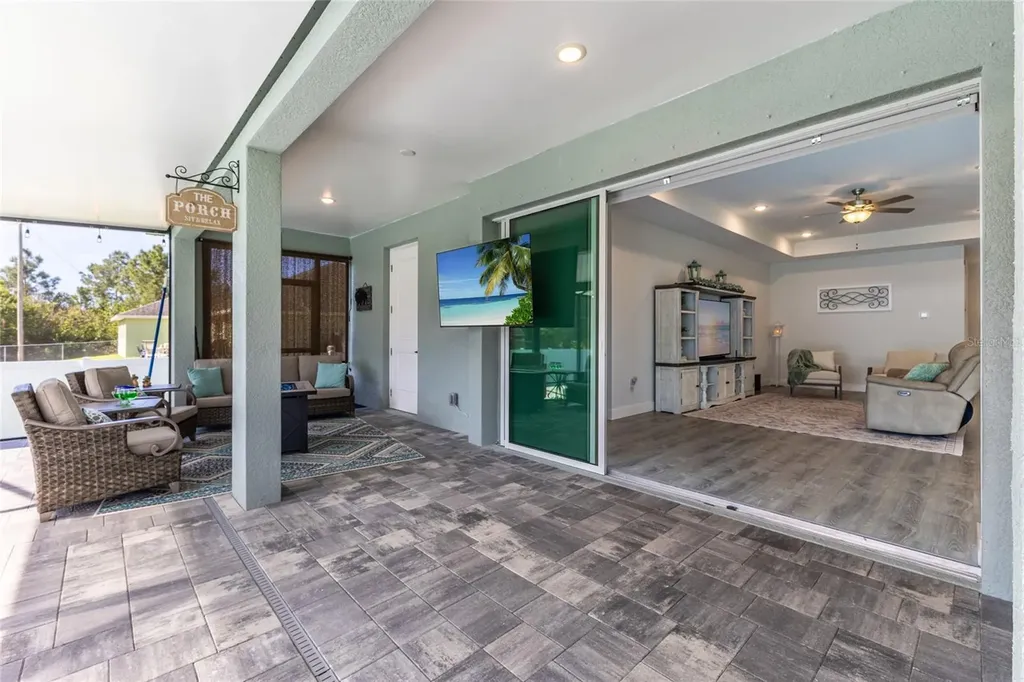 908 Hibiscus Avenue Lehigh Acres FL 33972