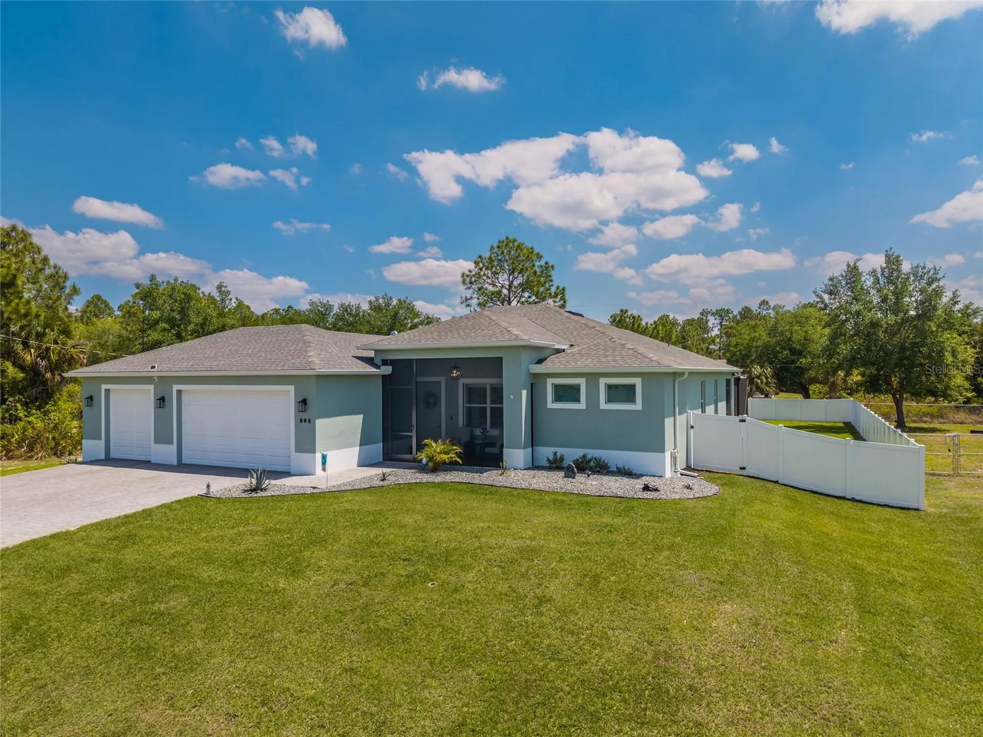 908 Hibiscus Avenue Lehigh Acres FL 33972