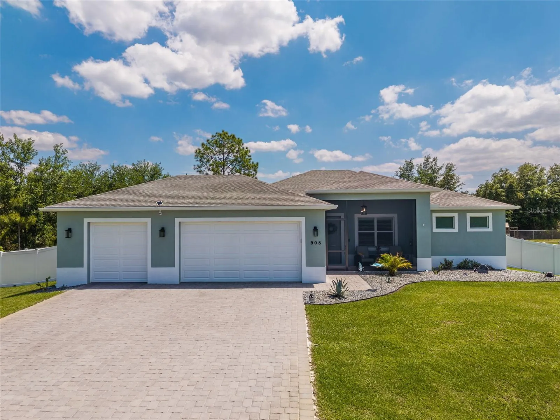 908 Hibiscus Avenue Lehigh Acres FL 33972