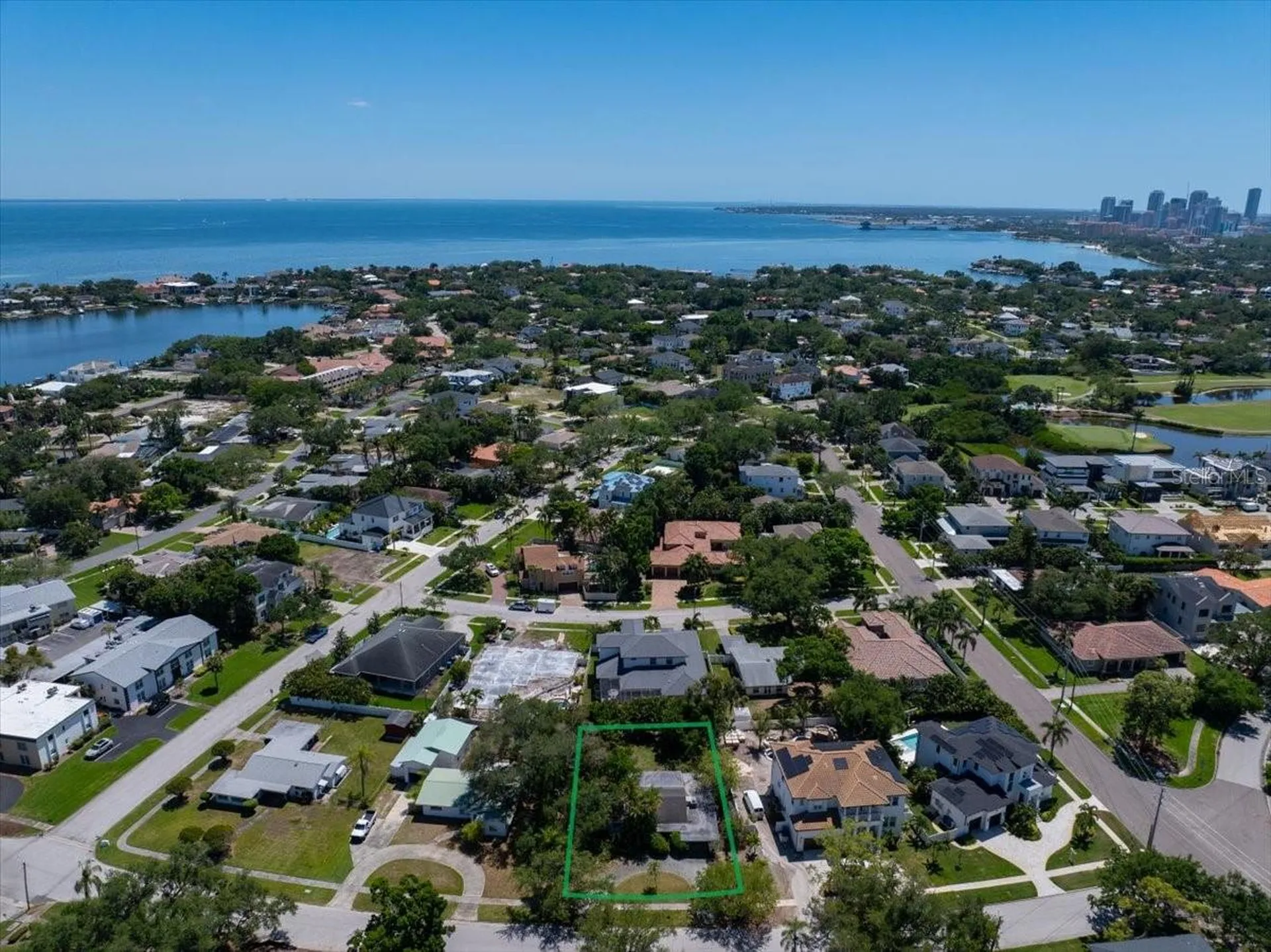 459 Bayview Drive NE St Petersburg FL 33704