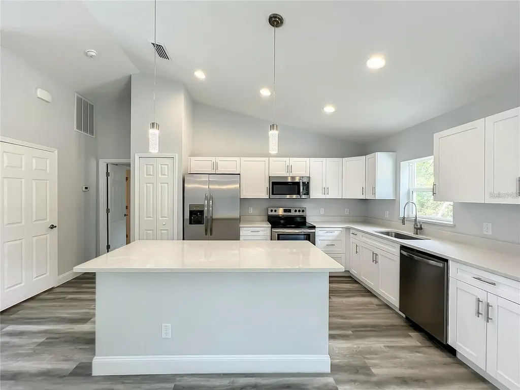 15962 SW 53rd Court Ocala FL 34473