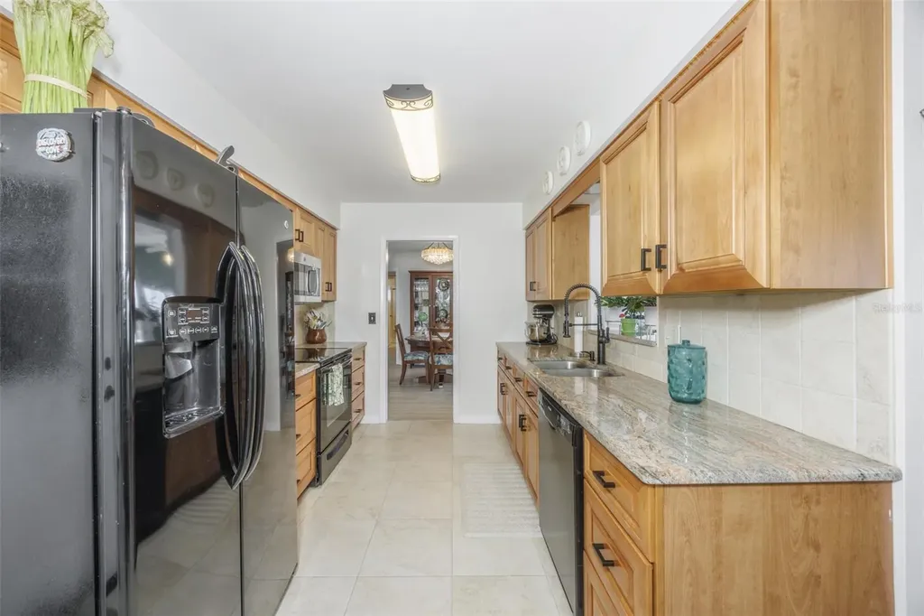 1704 Danbury Drive Sun City Center FL 33573