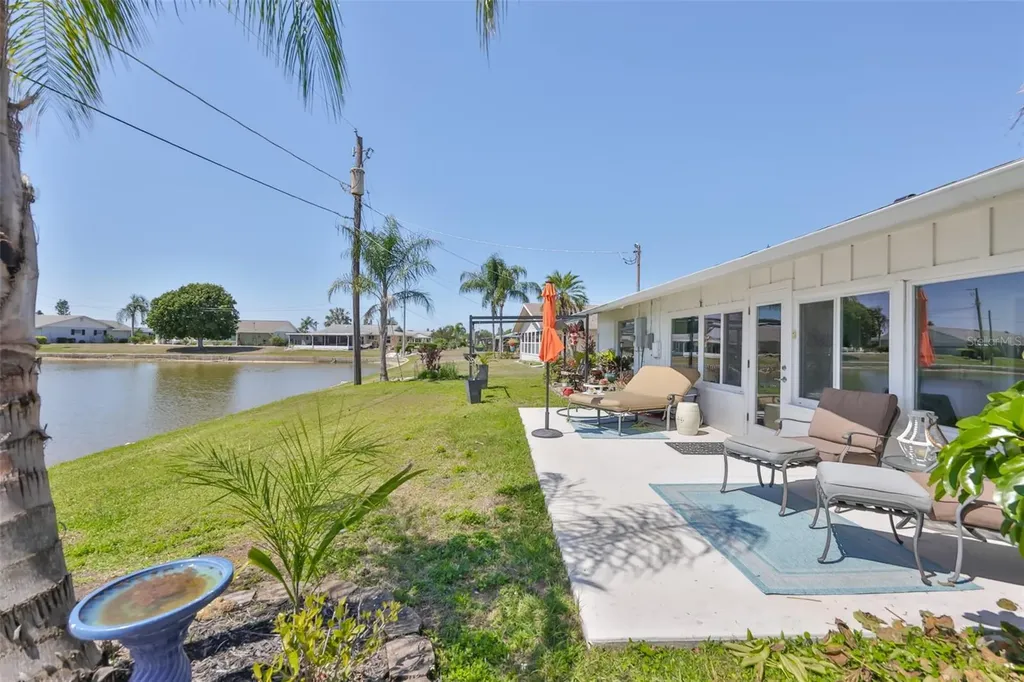 1704 Danbury Drive Sun City Center FL 33573