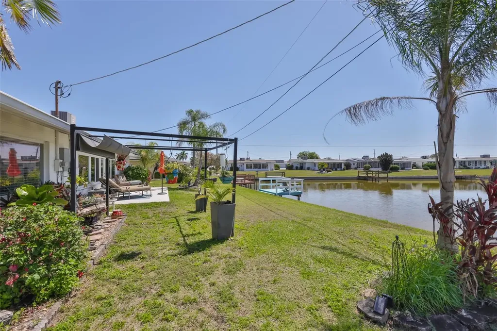 1704 Danbury Drive Sun City Center FL 33573