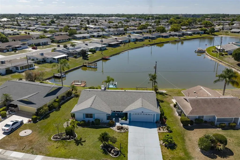 1704 Danbury Drive Sun City Center FL 33573