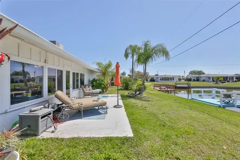 1704 Danbury Drive Sun City Center FL 33573