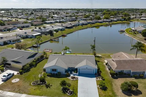 1704 Danbury Drive Sun City Center FL 33573
