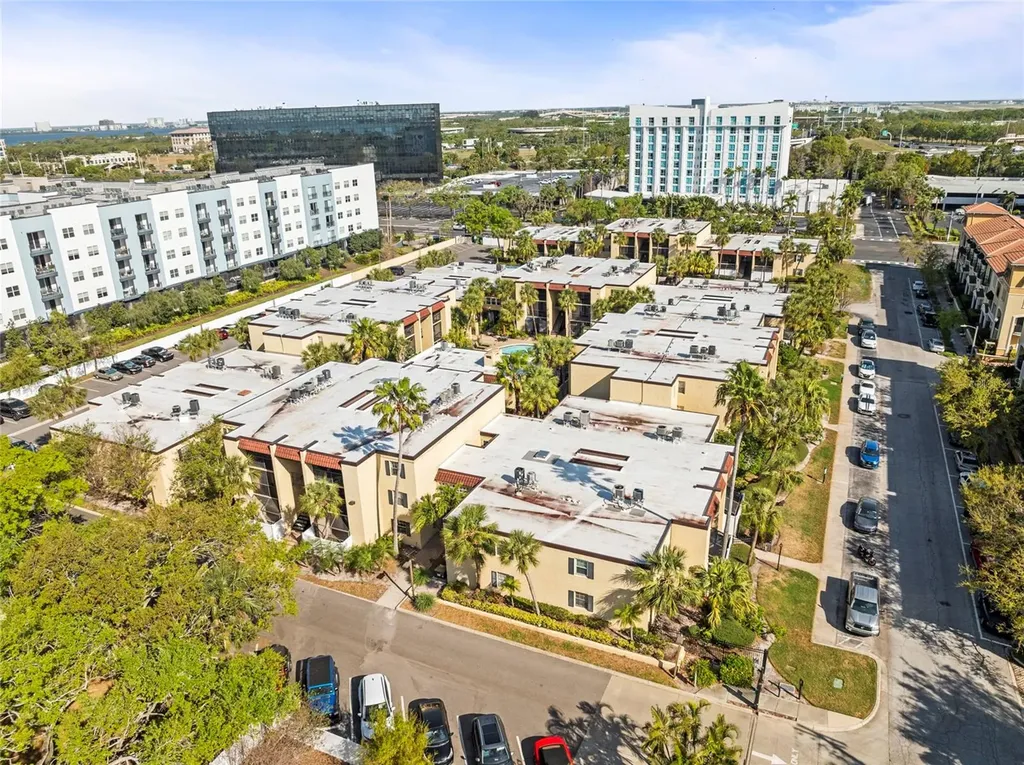 5304 W Kennedy Boulevard Tampa FL 33609