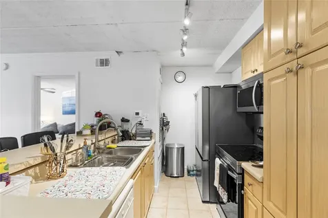 5304 W Kennedy Boulevard Tampa FL 33609