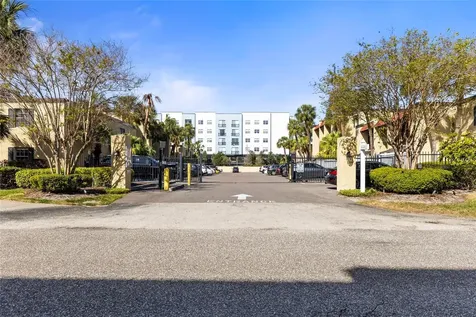 5304 W Kennedy Boulevard Tampa FL 33609