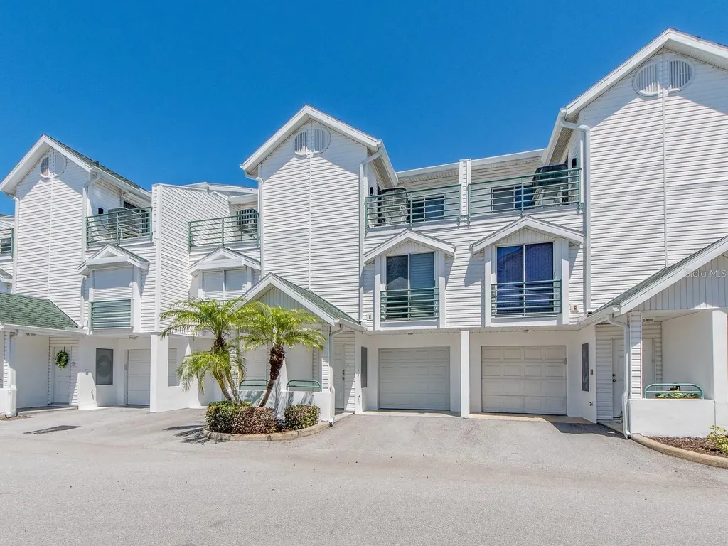 320 Island Way Clearwater Beach FL 33767