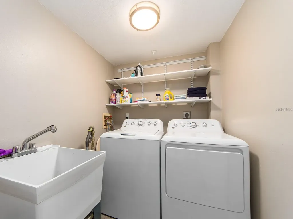 320 Island Way Clearwater Beach FL 33767