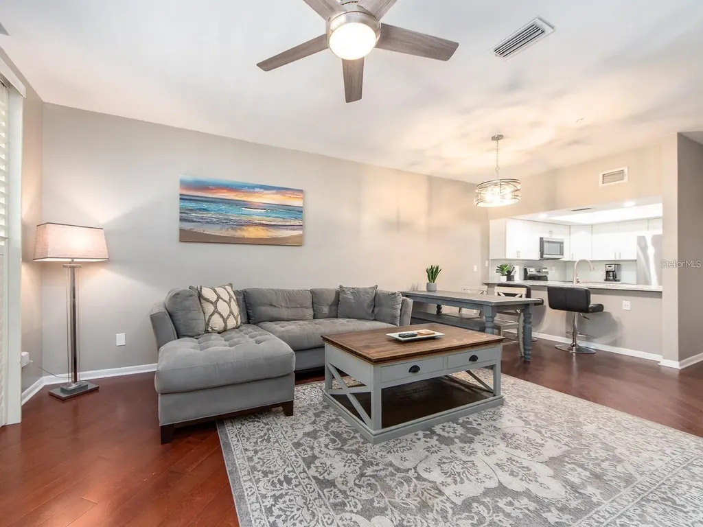 320 Island Way Clearwater Beach FL 33767