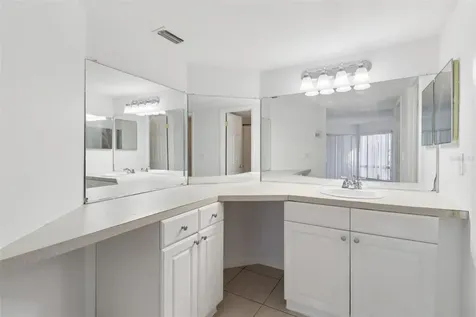 4369 Aqua Vista Drive Orlando FL 32839