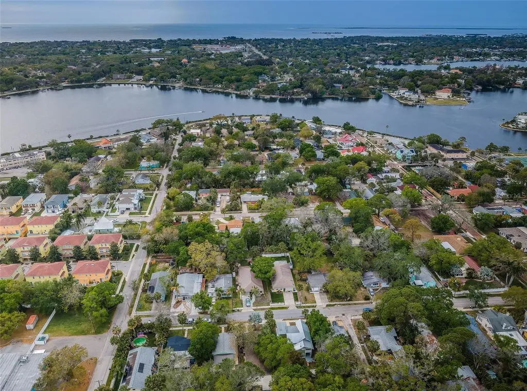 315 Bath Street Tarpon Springs FL 34689