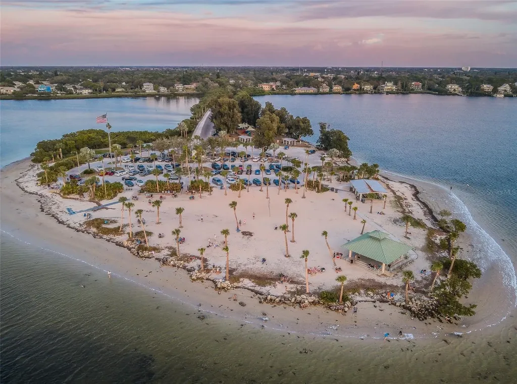 315 Bath Street Tarpon Springs FL 34689