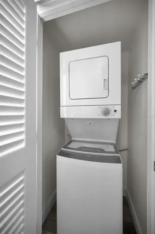 315 Bath Street Tarpon Springs FL 34689