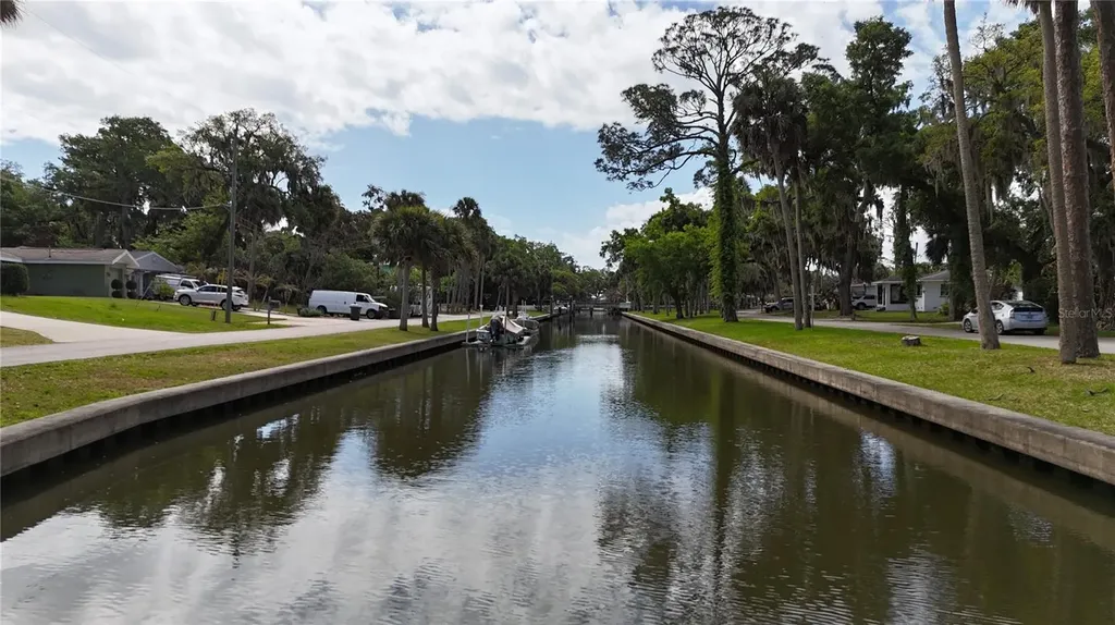 96 E Bayshore Drive Port Orange FL 32127