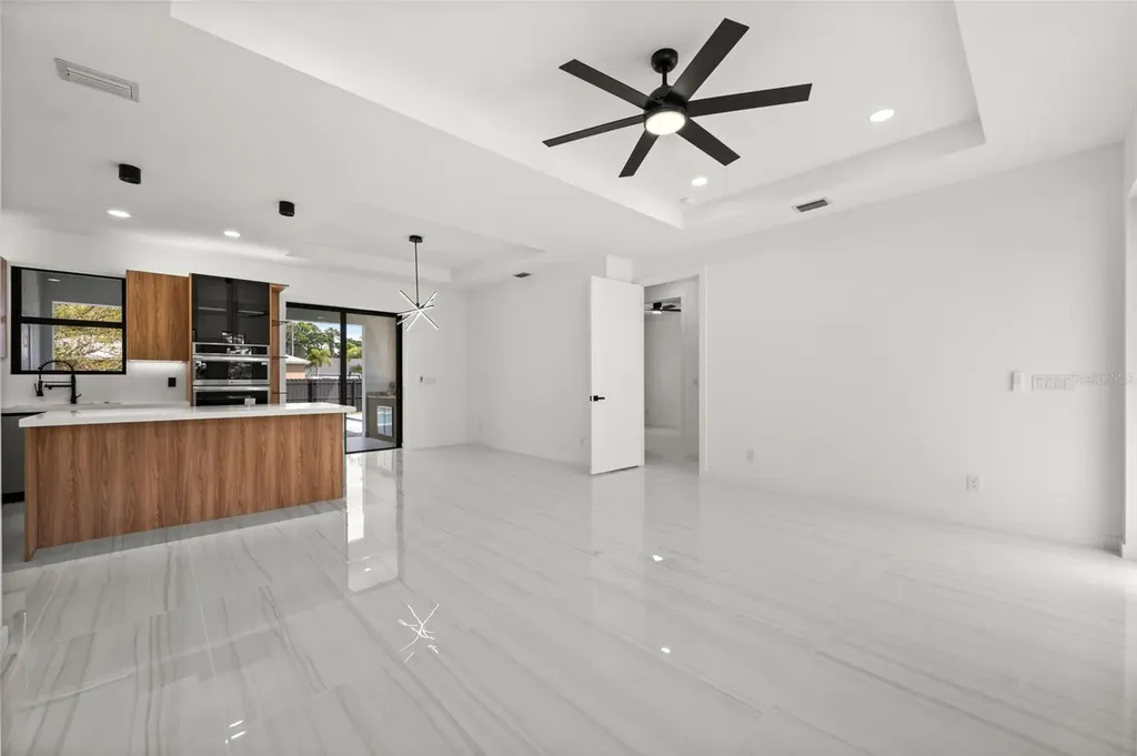 2519 NW 18th Place Cape Coral FL 33993
