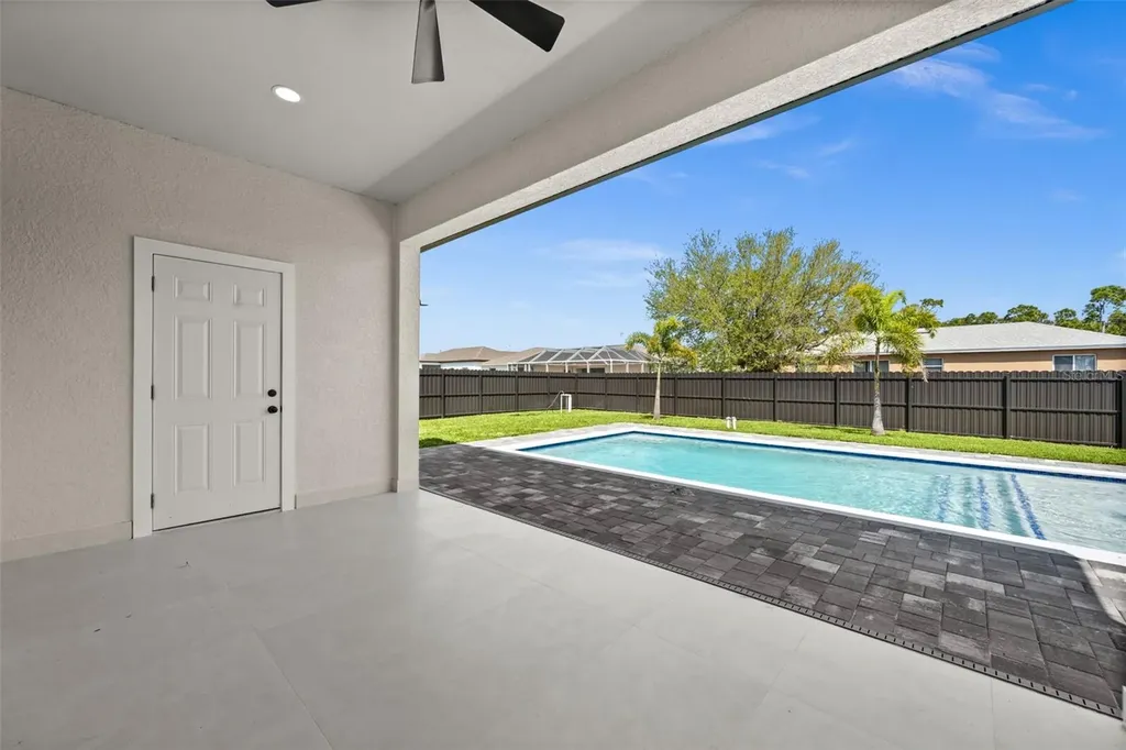 2519 NW 18th Place Cape Coral FL 33993