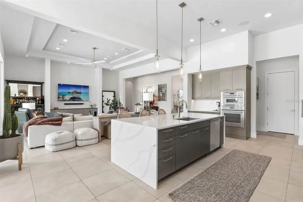 15220 Pendio Drive Bella Collina FL 34756