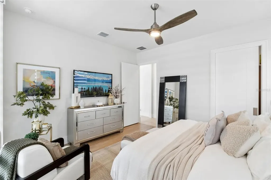 15220 Pendio Drive Bella Collina FL 34756
