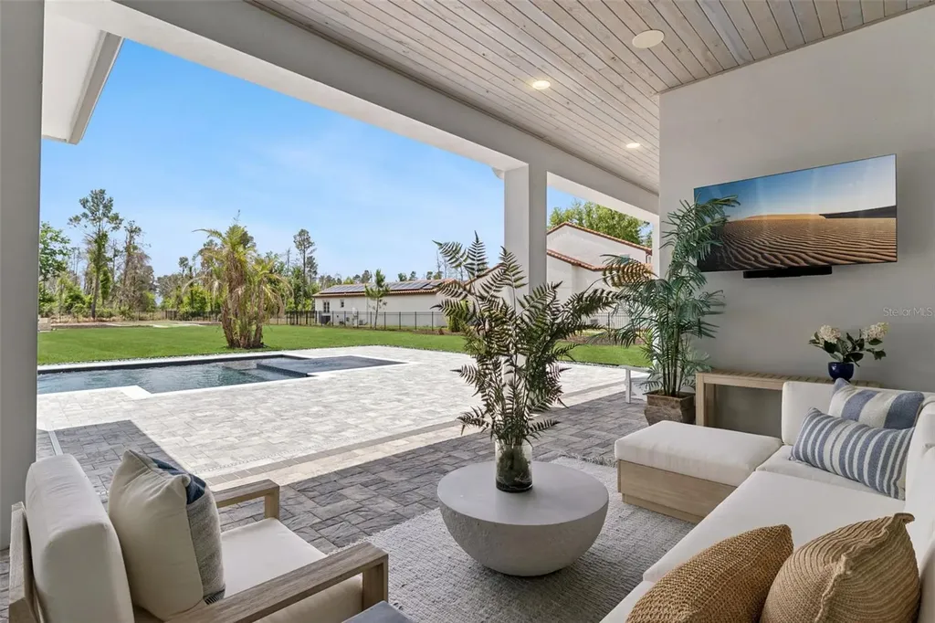 15220 Pendio Drive Bella Collina FL 34756