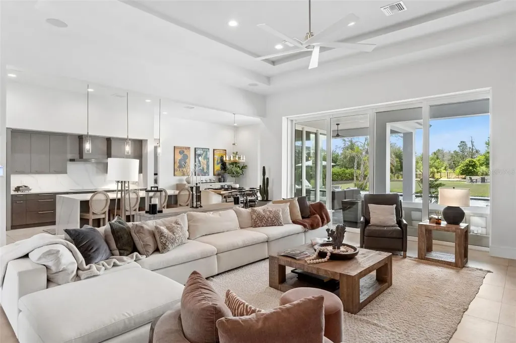 15220 Pendio Drive Bella Collina FL 34756