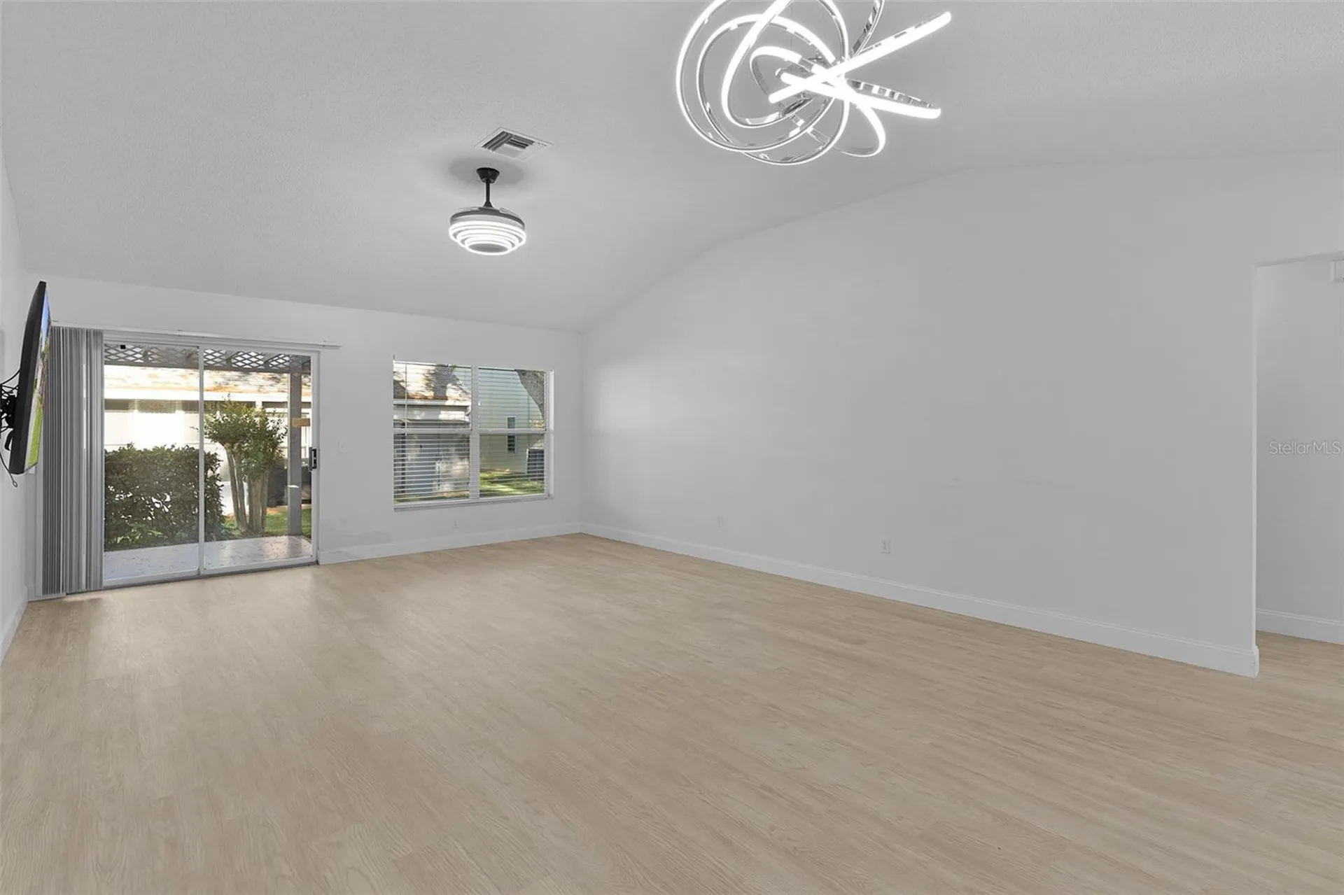 206 Desota Court The Villages FL 32159