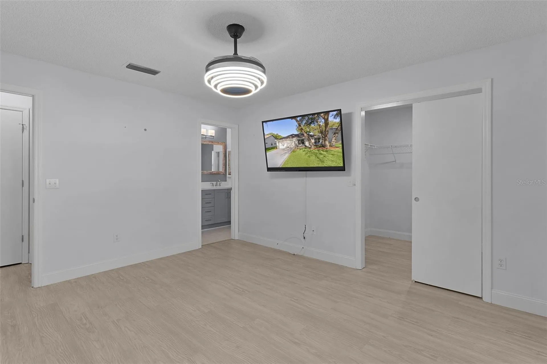 206 Desota Court The Villages FL 32159