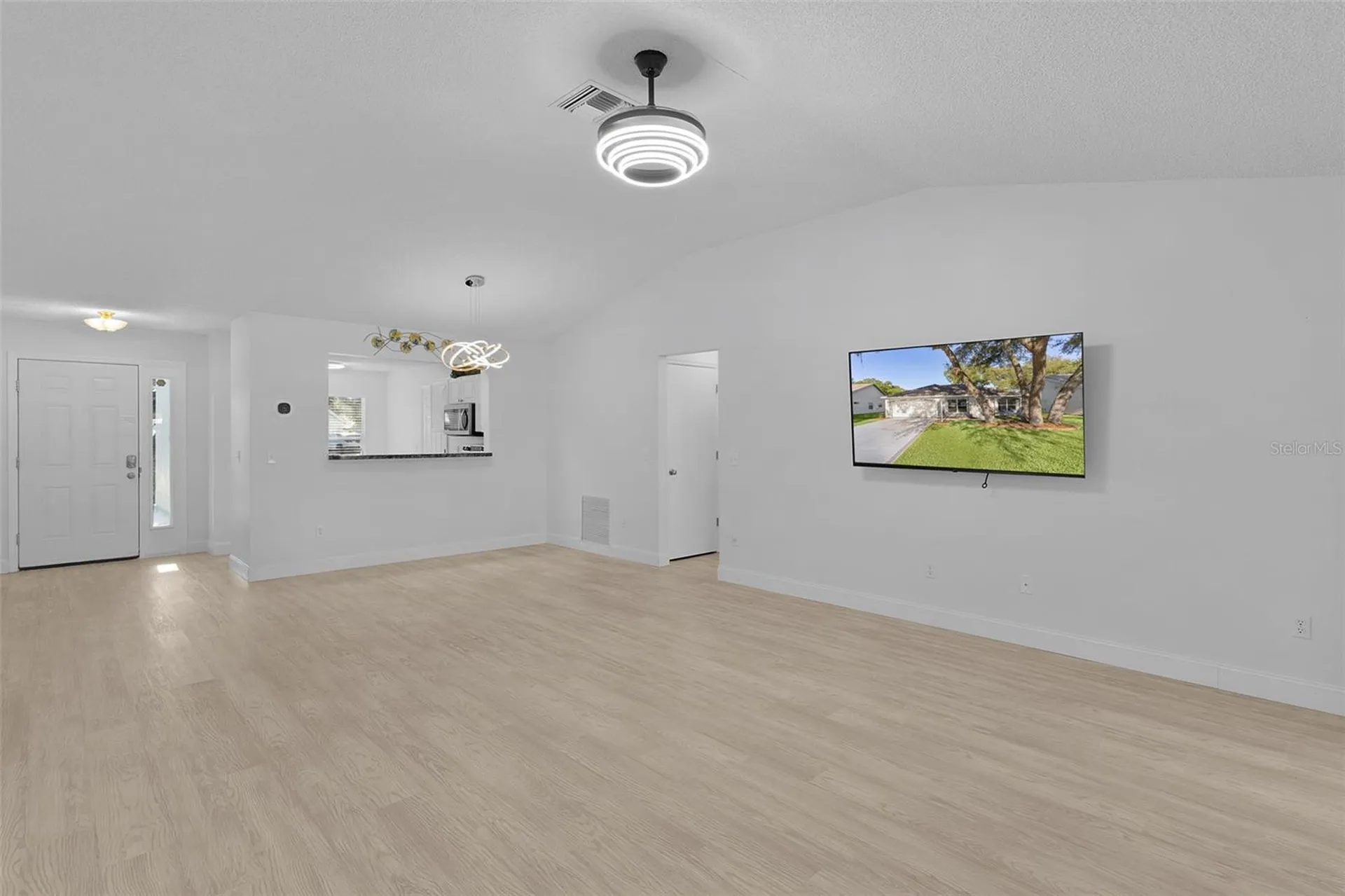 206 Desota Court The Villages FL 32159