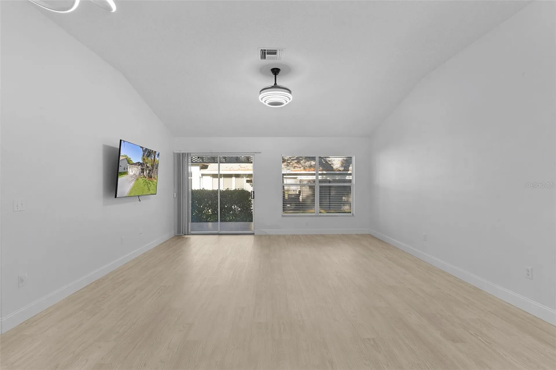 206 Desota Court The Villages FL 32159