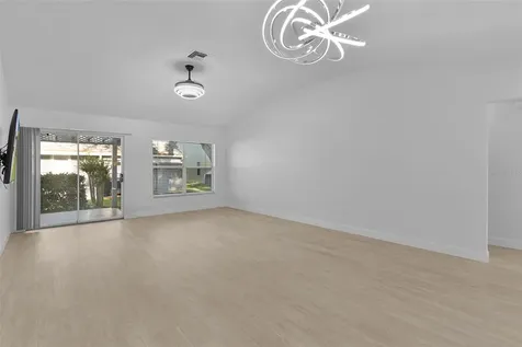 206 Desota Court The Villages FL 32159