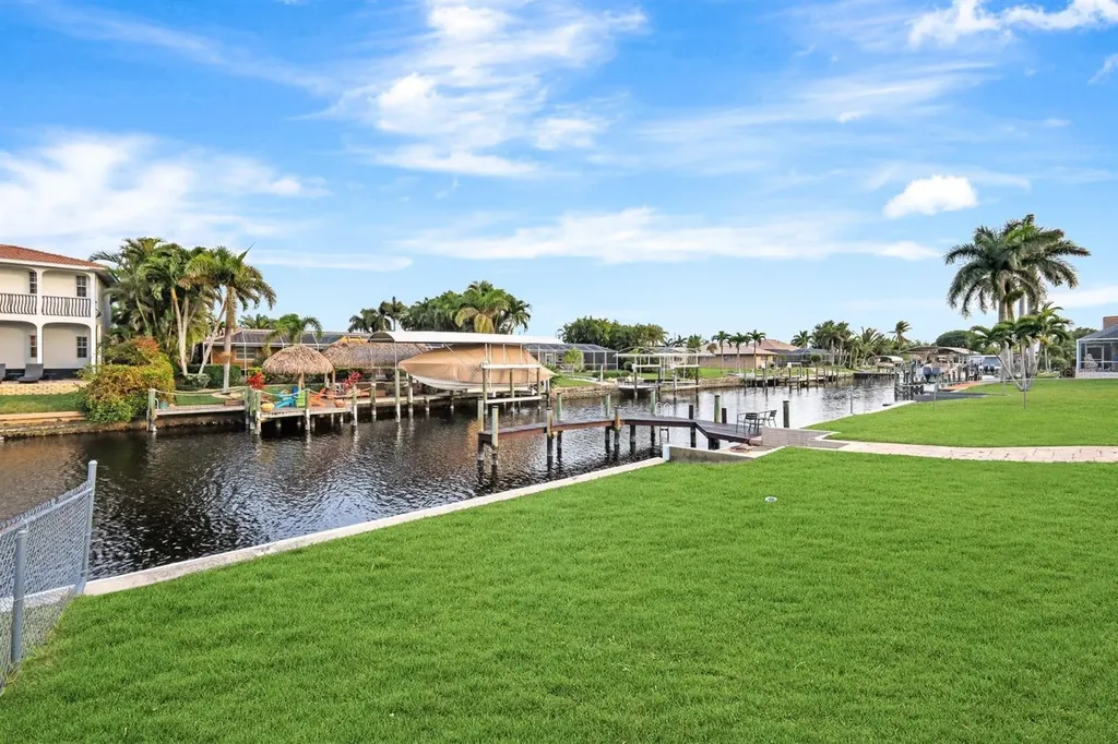5103 Pelican Boulevard Cape Coral FL 33914