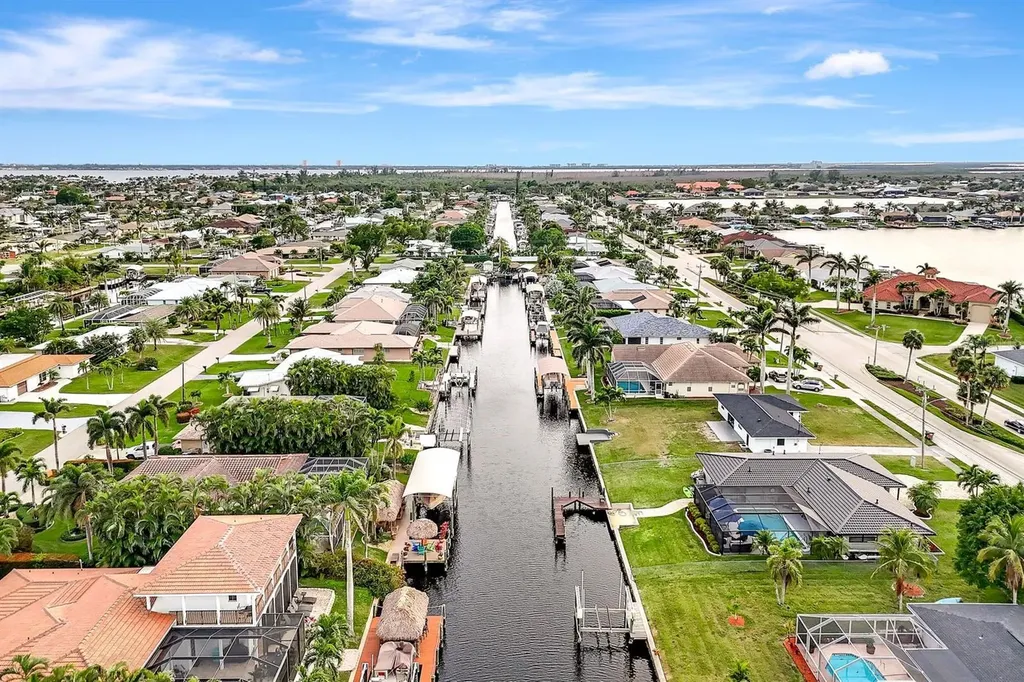 5103 Pelican Boulevard Cape Coral FL 33914