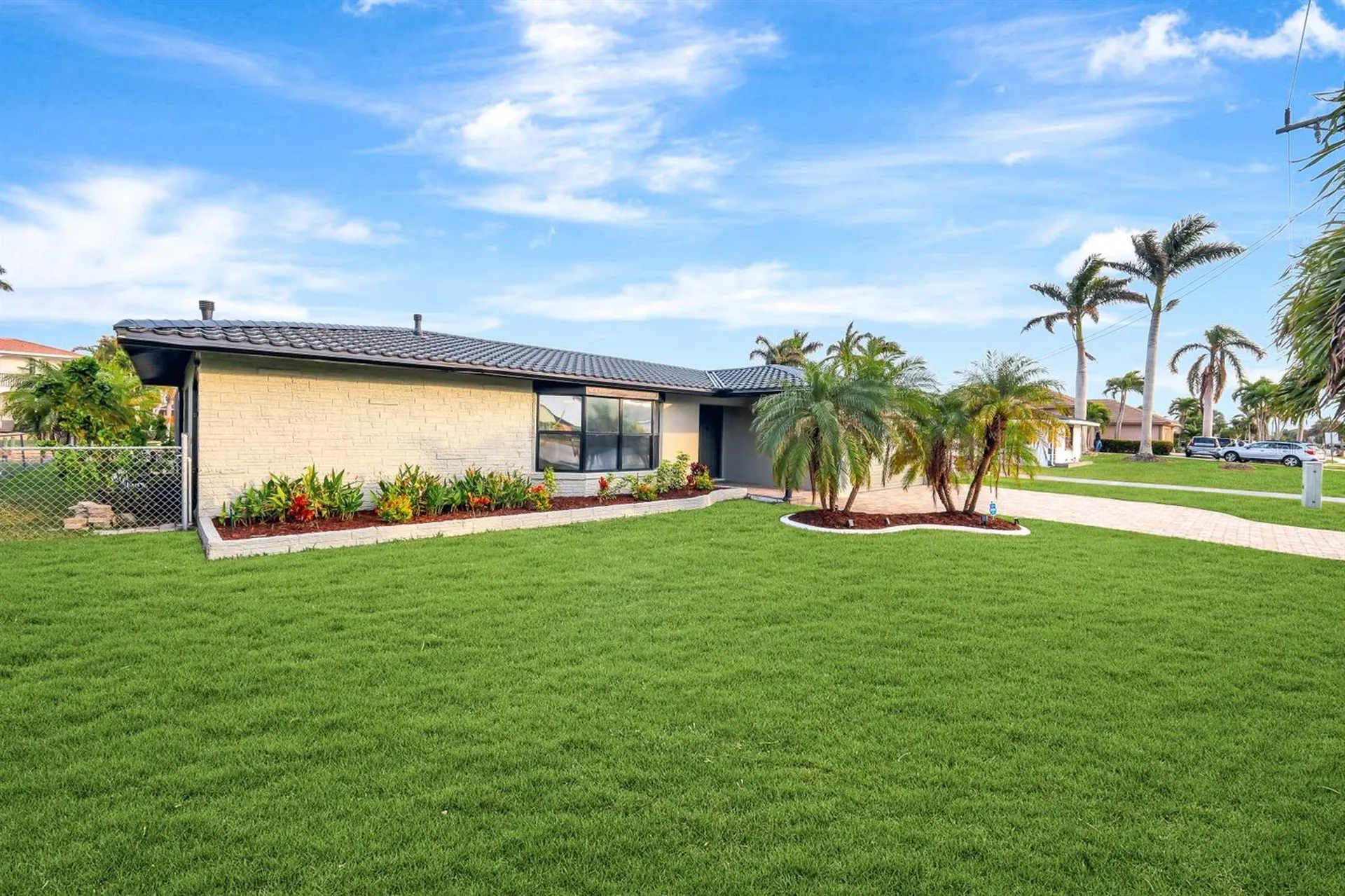 5103 Pelican Boulevard Cape Coral FL 33914