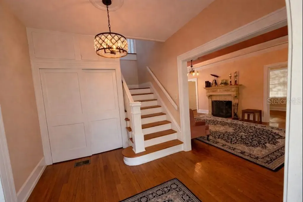 725 W Central Avenue Winter Haven FL 33880