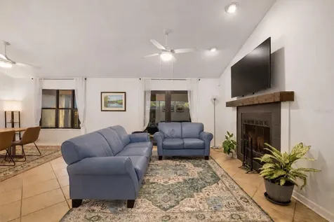 3953 NW 7th Place Gainesville FL 32607