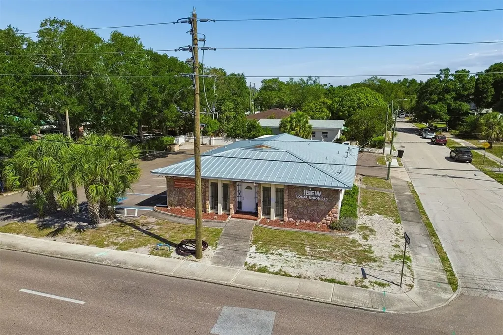 1401 9th Avenue N St Petersburg FL 33705