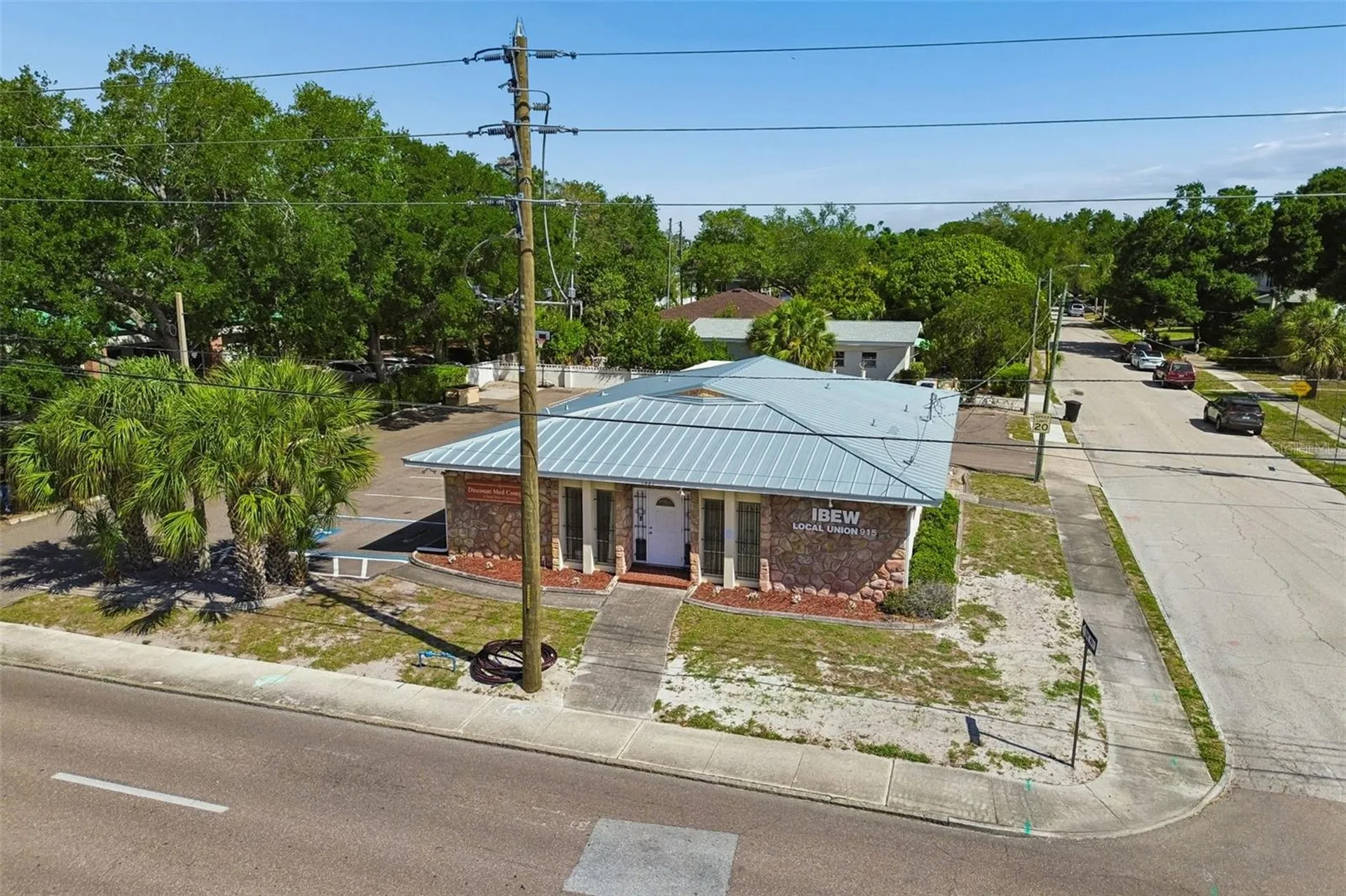 1401 9th Avenue N St Petersburg FL 33705