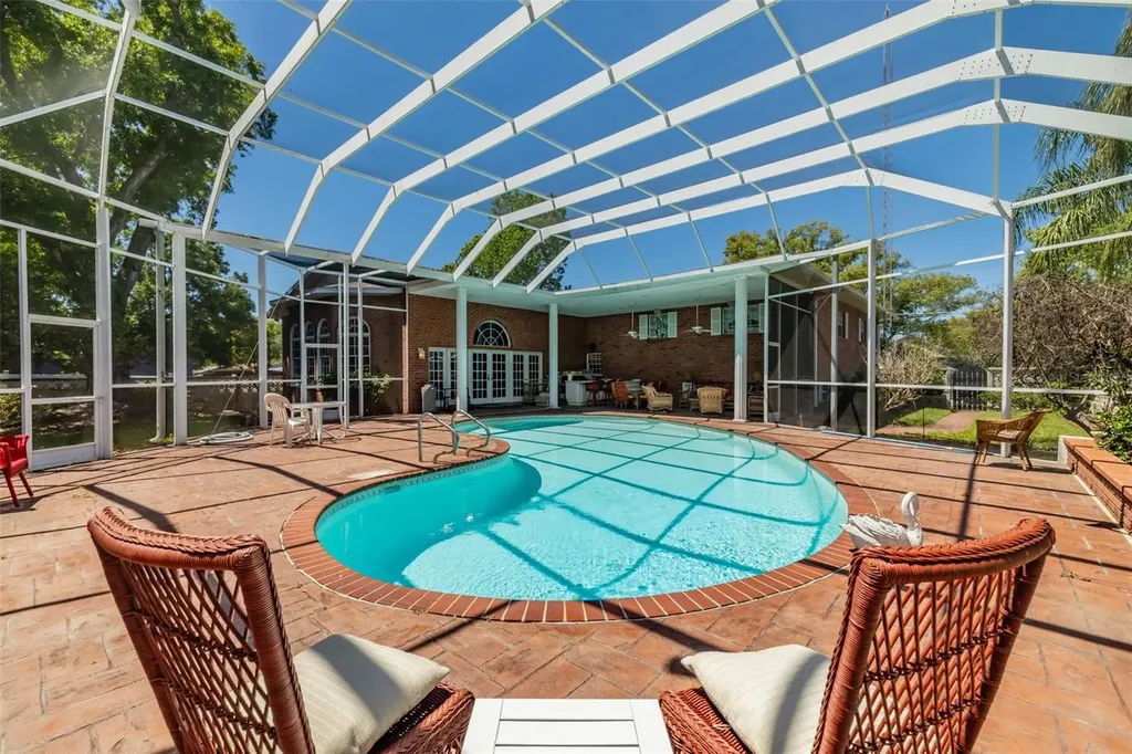 805 E Sylvan Drive Brandon FL 33510
