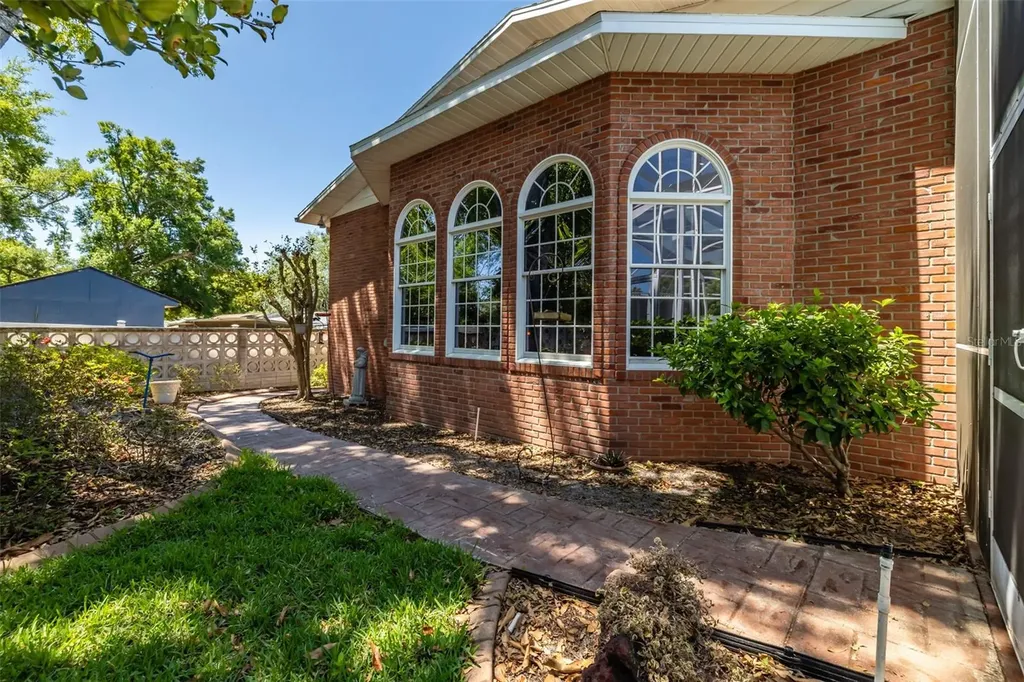 805 E Sylvan Drive Brandon FL 33510