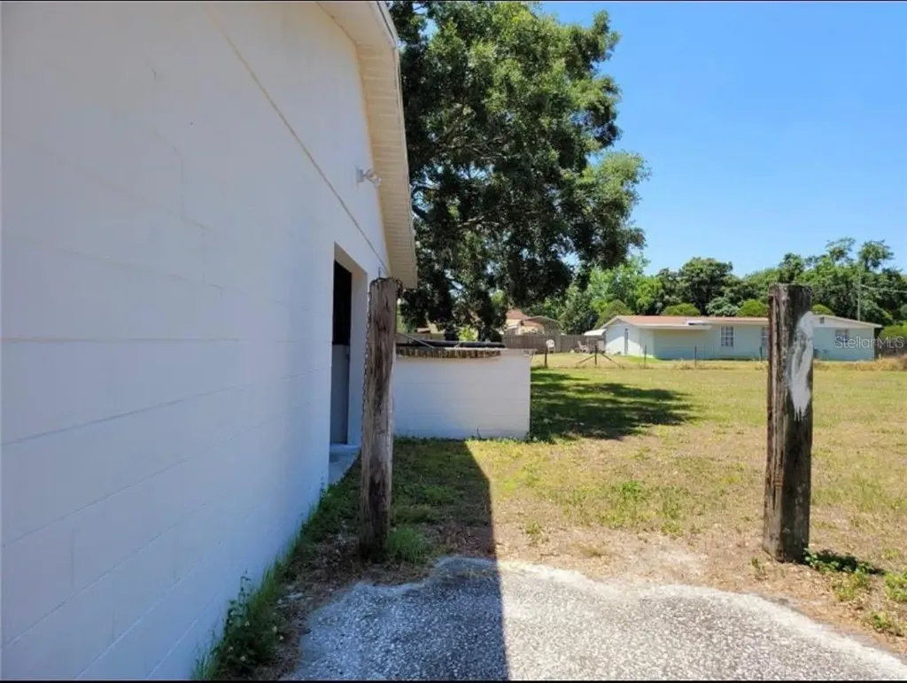 1910 Lithia Pinecrest Road Valrico FL 33596