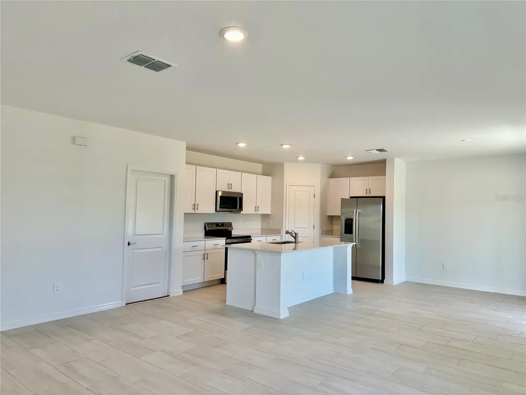 17761 Pleasantview Boulevard Land O Lakes FL 34638