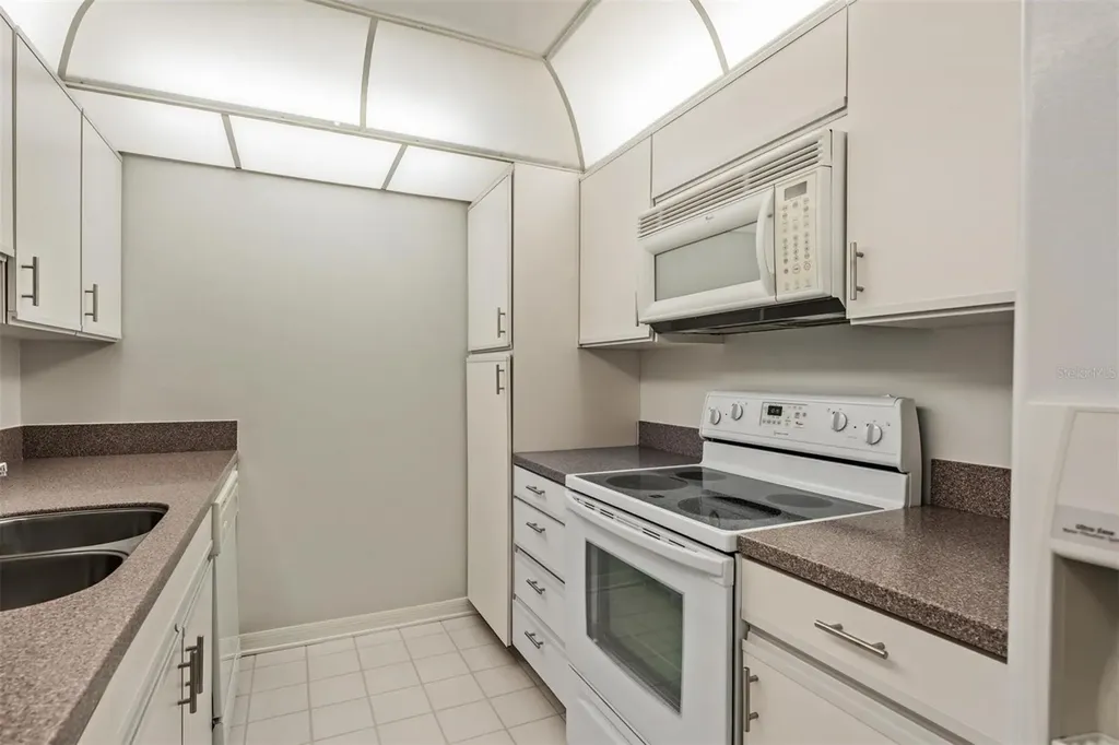 3211 W Swann Avenue Tampa FL 33609